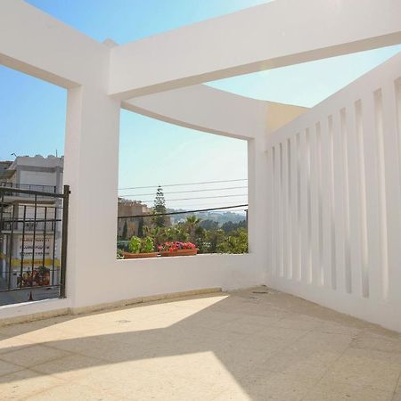 Spacious 2 Bedroom Appartment Near Mall -Internet 1Gbps Paphos Luaran gambar