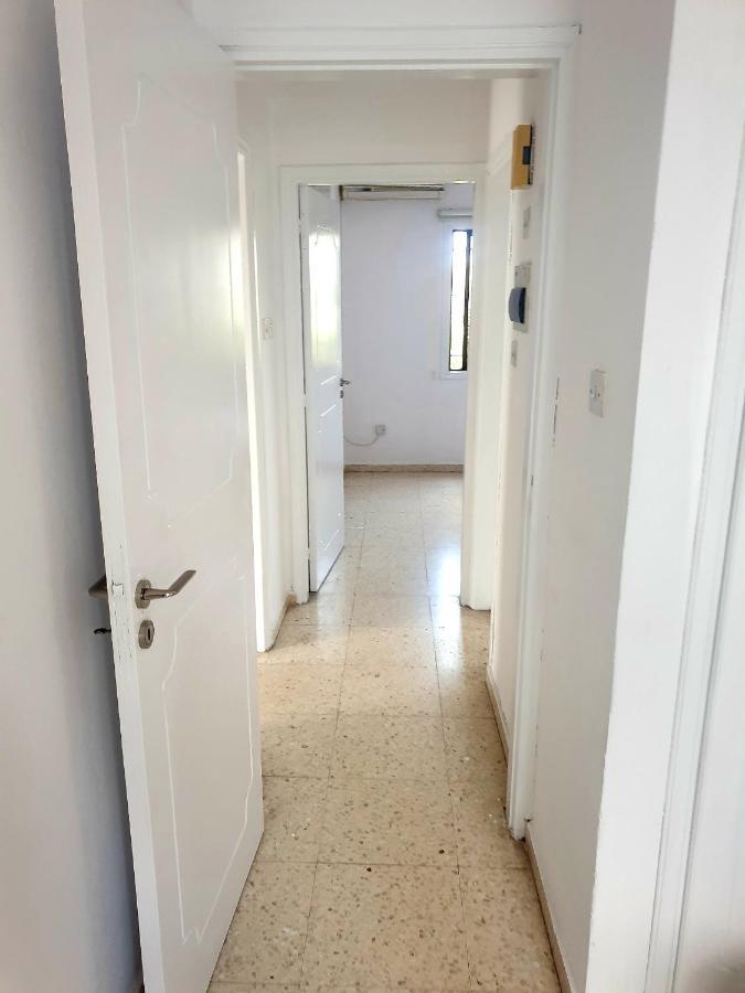 Spacious 2 Bedroom Appartment Near Mall -Internet 1Gbps Paphos Luaran gambar